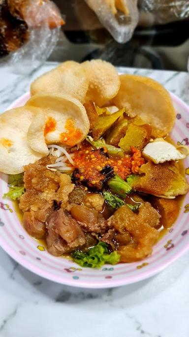 TAHU CAMPUR MAHKOTA