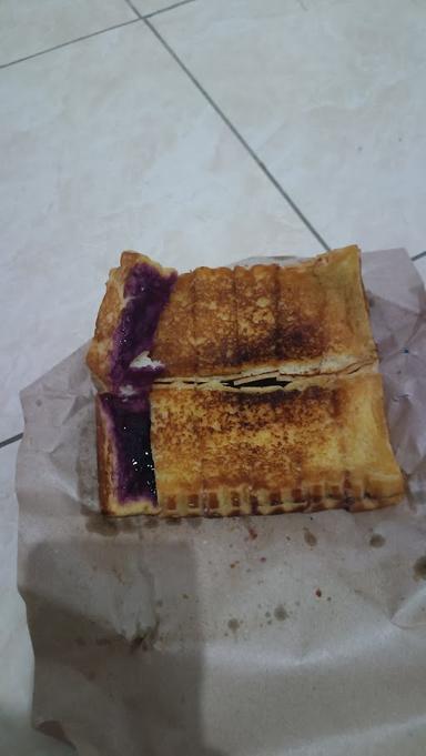 ROTI BAKAR SANJAYA