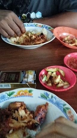 Photo's Ayam Bakar Taliwang Sasak Tulen - Siwalankerto