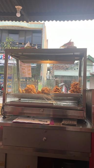 SABANA FRIED CHICKEN - JL. SIWALANKERTO TIMUR