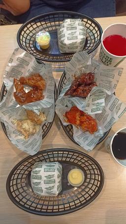 Photo's Wingstop - Jemursari