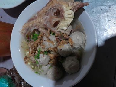 BAKSO DAN CILOT PAK PUR