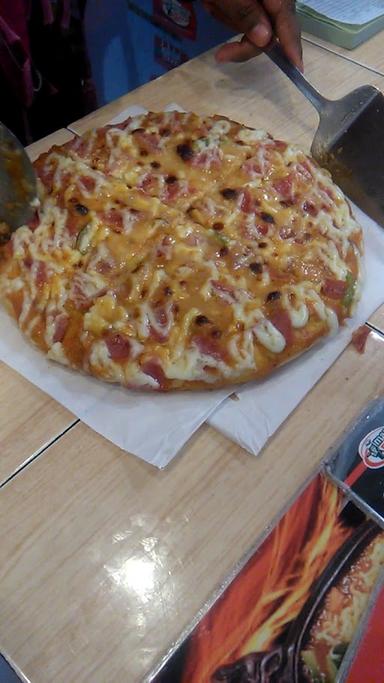 PIZZA WONOGIRI MAMAPIZZA