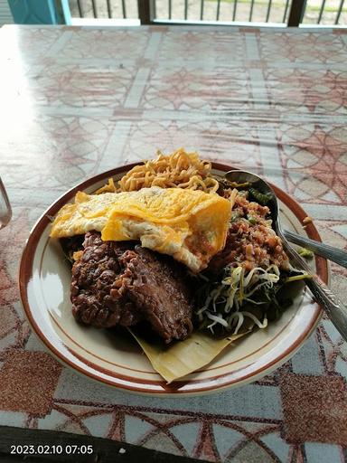 WARUNG PECEL KARANG TALUN