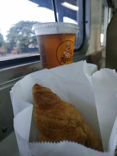 ROTI O - STASIUN WONOKROMO