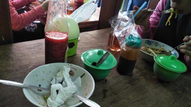 BAKSO & MIE AYAM CAK JAY