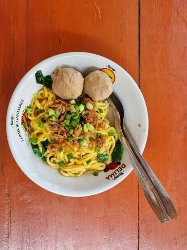 BAKSO & MIE AYAM CAK JAY