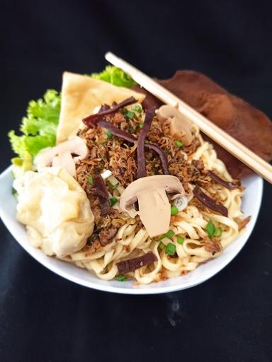 BAKSO MIE AYAM & PENYETAN KREMES KEPO