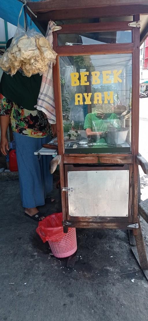 BEBEK DAN AYAM GORENG