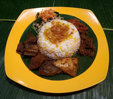 NASI JAGUNG BABAT & BELUT MARKESO, TAMAN RONGGOLAWE