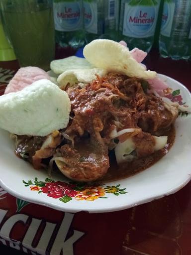 GADO-GADO GOKIL