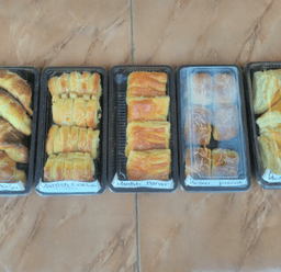 Photo's Tiga Putra Snack Danish&Pastry