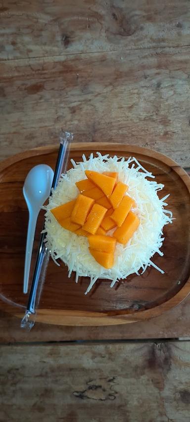 DELYTH MANGO THAI