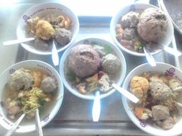 Photo's Bakso & Mie Ayam Cita Rasa Jalur Cinta