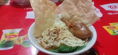 BAKSO URAT JUMBO AKUNG KLIWIR