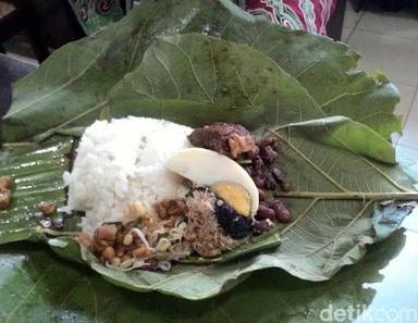 NASI GUDANGAN BU SUM