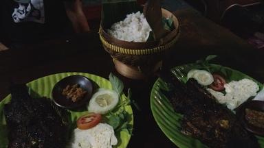 OMAH IKAN SEGER & DAIPILONG TEGAL GONDO