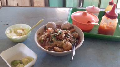 WARUNG BAKSO & SOTO MIROSO