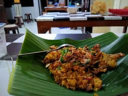 Photo's Warung Soto Ayam, Gado-Gado, Ayam Goreng Ungkep Dan Bakmi Jawa Bu Tutik