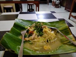 Photo's Warung Soto Ayam, Gado-Gado, Ayam Goreng Ungkep Dan Bakmi Jawa Bu Tutik