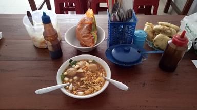 MIE AYAM BAKSO ZEE,O