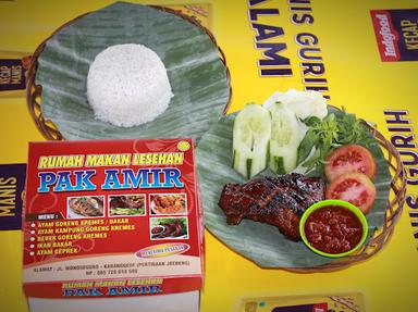 WARUNG MAKAN LESEHAN PAK AMIR