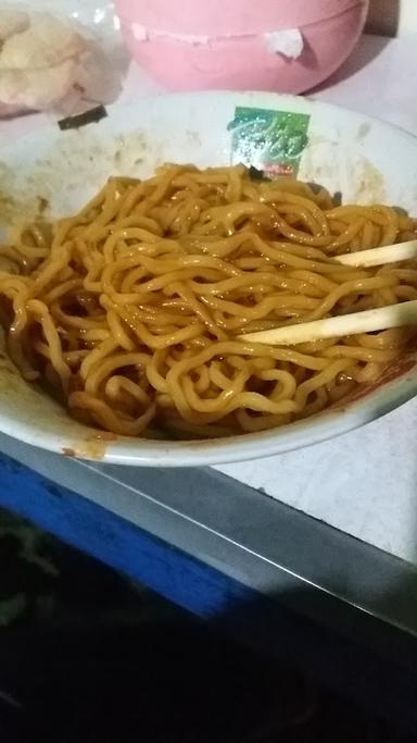 MIE AYAM SOLO PAK HARI