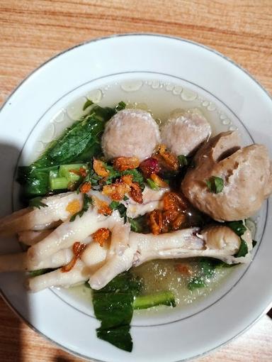 https://horego-prod-outlets-photos.s3.ap-southeast-3.amazonaws.com/horego.com/balikpapan-tengah/restaurant/mie-yamien-kajojo-1945-gunsar/review/thumbnail/af1qipp7qo6nwyqfacg4o0dzknk_fgtqic0632qb67gy.jpg