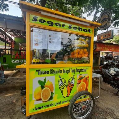 https://horego-prod-outlets-photos.s3.ap-southeast-3.amazonaws.com/horego.com/bandung-wetan/beverages/segar-sehat-fresh-pressed-juice/review/thumbnail/af1qipo2oaovggd6hupmu6pthf5pyhip3lxszratzwwt.jpg