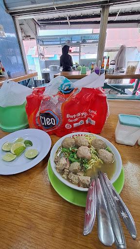 https://horego-prod-outlets-photos.s3.ap-southeast-3.amazonaws.com/horego.com/banjar-baru-selatan/restaurant/warung-bakso-kasdi/review/thumbnail/af1qiporvsvyfzkrgb74uid8zkmeg2ss-za7qccnqjg6.jpg