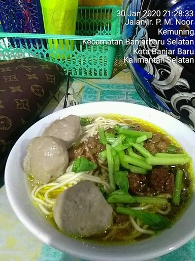 https://horego-prod-outlets-photos.s3.ap-southeast-3.amazonaws.com/horego.com/banjar-baru-utara/restaurant/depot-bakso-dan-mie-ayam-subur-group/review/thumbnail/af1qipnat3mb8dmwukoojhmmq-gt9br7p2j5ujmpmos3.jpg