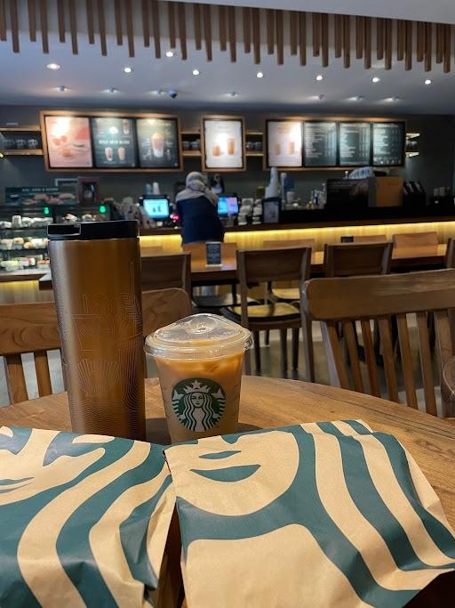 Starbucks Lambung Mangkurat review