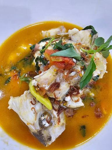 https://horego-prod-outlets-photos.s3.ap-southeast-3.amazonaws.com/horego.com/banjarmasin-tengah/restaurant/kerang-kencana-seafood-resto/review/thumbnail/af1qippifhpzrxrtwnyybzknhglejzdd16z_b4p2ccnd.jpg