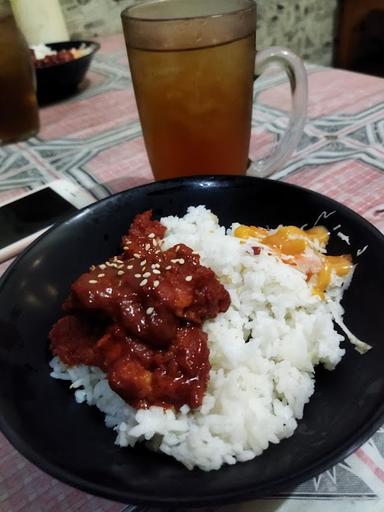 https://horego-prod-outlets-photos.s3.ap-southeast-3.amazonaws.com/horego.com/banjarmasin-utara/japanese-restaurant/kedai-banjar-sushi/review/thumbnail/af1qipmauskpovmkpbu3k19eqktwhc7gxcnjtkxzufmo.jpg