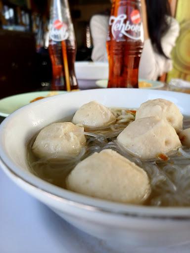 https://horego-prod-outlets-photos.s3.ap-southeast-3.amazonaws.com/horego.com/banjarmasin-utara/restaurant/depot-bakso-ibu-sukini/review/thumbnail/af1qipotee6nv9-d1o32sjhqbqmx0ppk0gjpg-trgzfa.jpg