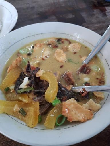 https://horego-prod-outlets-photos.s3.ap-southeast-3.amazonaws.com/horego.com/beji/restaurant/soto-betawi-tulen-h-suwandi/review/thumbnail/af1qipmmlnrr5-axwgwrqzip_kywkomoo6lg3en4h2e8.jpg