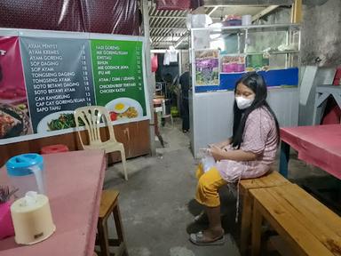 https://horego-prod-outlets-photos.s3.ap-southeast-3.amazonaws.com/horego.com/beji/restaurant/warung-ayam-penyet-tim-ui/review/thumbnail/af1qipoio2ipfy5jlcn9ftl_rvfirwxhutafvdei4zww.jpg