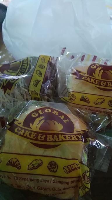 https://horego-prod-outlets-photos.s3.ap-southeast-3.amazonaws.com/horego.com/bekasi-selatan/bakery/global-bakery-perumnas1/review/thumbnail/af1qipp9qvrqcg4cds-zscuywukpgjmjtdc2pydsjymm.jpg