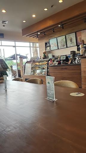 https://horego-prod-outlets-photos.s3.ap-southeast-3.amazonaws.com/horego.com/benda/coffee-shop/starbucks-airporthub/review/thumbnail/af1qipngfxentmnjauxvtkpaq6wukulrdmkspdraj3g7.jpg