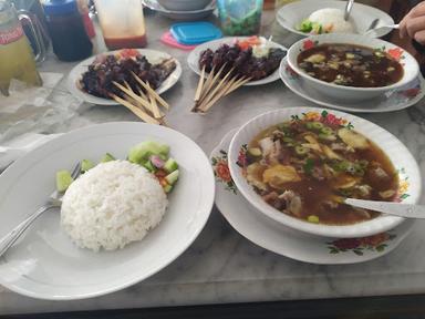 https://horego-prod-outlets-photos.s3.ap-southeast-3.amazonaws.com/horego.com/benda/restaurant/pondok-sate-kambing-muda-h-paijo/review/thumbnail/af1qippqzrozcjtfaxlqan9mzl6ny1k1zglg9cxa1y-h.jpg