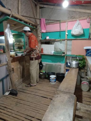 https://horego-prod-outlets-photos.s3.ap-southeast-3.amazonaws.com/horego.com/bogor-selatan/restaurant/bakso-bang-dul/review/thumbnail/af1qipo6_gnvl390skhx7wr8xbm1qlt4wu5hqodhazwg.jpg