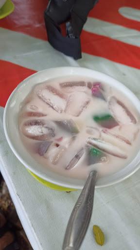 https://horego-prod-outlets-photos.s3.ap-southeast-3.amazonaws.com/horego.com/bogor-selatan---kota/chinese-restaurant/bubur-spesial-batutulis/review/thumbnail/af1qipmfl3s8ybdhdppr9pwaslwcadhgg46y5n4ta-7t.jpg