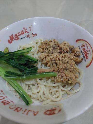 https://horego-prod-outlets-photos.s3.ap-southeast-3.amazonaws.com/horego.com/bogor-tengah---kota/restaurant/mie-baso-tasik-bogor-suryakencana-/review/thumbnail/af1qippsrhohnc6xanypkzb5ttgk-9ei8tvqudxn4kpp.jpg