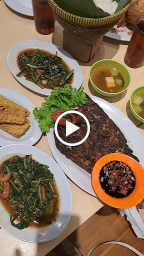 https://horego-prod-outlets-photos.s3.ap-southeast-3.amazonaws.com/horego.com/bojongsari/restaurant/saung-gandasari/review/thumbnail/af1qippzfa02hndcsq38f64ljaktwri0fouvs0ikjlei.jpg