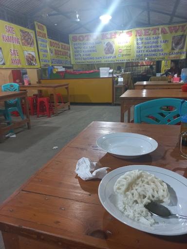 https://horego-prod-outlets-photos.s3.ap-southeast-3.amazonaws.com/horego.com/bojongsari/restaurant/soto-betawi-pak-wandi/review/thumbnail/af1qipoutp2h8xftfcsvcroeufnevwhoyxqbiqzqu-a0.jpg