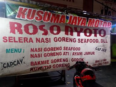 https://horego-prod-outlets-photos.s3.ap-southeast-3.amazonaws.com/horego.com/boyolali/restaurant/pecel-lele-seafood-mas-tri/review/thumbnail/af1qipmmnf3m-d7rz6vzrqjwvhkmcz_sbtqvlv3xj5vx.jpg