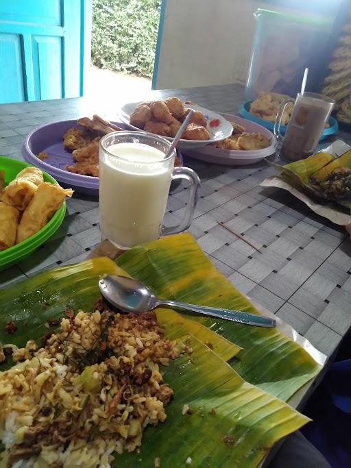 Susu Segar & Nasi Tumpang Pak Suprih review