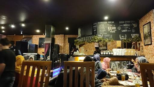 Rock Star Music Cafe review