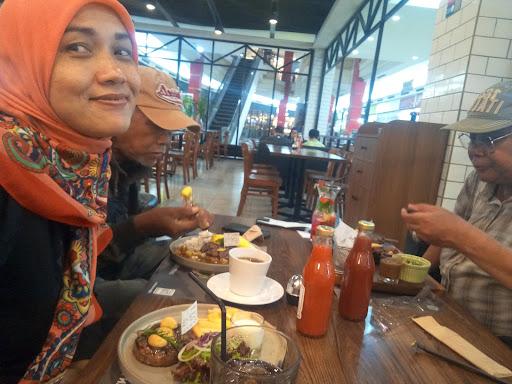 Justus Steak House Metro Indah Mall review