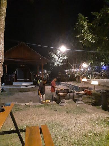 https://horego-prod-outlets-photos.s3.ap-southeast-3.amazonaws.com/horego.com/cangkringan/restaurant/the-allabun-resto-glamping/review/thumbnail/af1qipnmj_ufjwlqmqghrckwyf89a2ijlqo5bz7wftnb.jpg